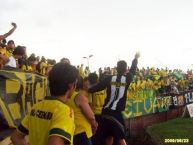 Foto: Barra: Alta Tensión Sur • Club: Atlético Huila • País: Colombia