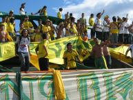 Foto: Barra: Alta Tensión Sur • Club: Atlético Huila • País: Colombia