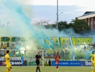 Foto: Barra: Alta Tensión Sur • Club: Atlético Huila • País: Colombia