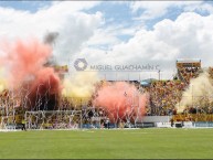 Foto: "Armagedon, Siempre te acompaña" Barra: Armagedón • Club: Aucas