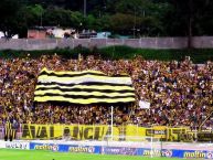 Foto: Barra: Avalancha Sur • Club: Deportivo Táchira • País: Venezuela