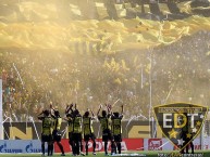 Foto: Barra: Avalancha Sur • Club: Deportivo Táchira