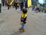 Foto: "DE PEQUEÑO ME ENSEÑARON A QUERERTE" Barra: Avalancha Sur • Club: Deportivo Táchira