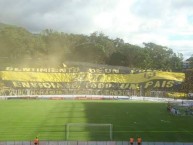 Foto: "Sentimiento de un pueblo ENVIDIA DE TODO UN PAIS" Barra: Avalancha Sur • Club: Deportivo Táchira • País: Venezuela