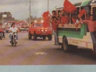 Foto: Barra: Baron Rojo Sur • Club: América de Cáli