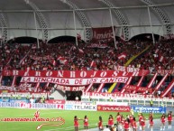 Foto: Barra: Baron Rojo Sur • Club: América de Cáli