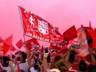 Foto: "Los Diablos Rojos" Barra: Baron Rojo Sur • Club: América de Cáli • País: Colombia