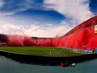 Foto: Barra: Baron Rojo Sur • Club: América de Cáli