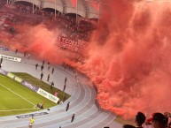 Foto: Barra: Baron Rojo Sur • Club: América de Cáli