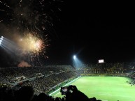 Foto: "Inauguración del Estadio Campeón del Siglo 28/03/2016" Barra: Barra Amsterdam • Club: Peñarol • País: Uruguay