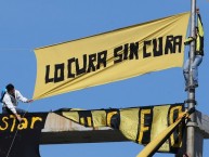 Foto: "Locura sin cura!" Barra: Barra Amsterdam • Club: Peñarol • País: Uruguay