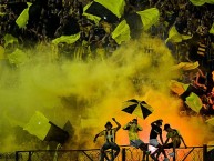 Foto: "Campeón Supercopa Uruguaya 2018" Barra: Barra Amsterdam • Club: Peñarol • País: Uruguay