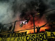 Foto: "vs Flamengo, copa libertadores, 26/09/2024" Barra: Barra Amsterdam • Club: Peñarol • País: Uruguay