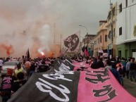 Foto: Barra: Barra Popular Juventud Rosada • Club: Sport Boys