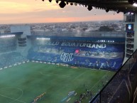 Foto: "ORGULLO ECUATORIANO" Barra: Boca del Pozo • Club: Emelec