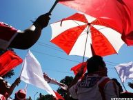 Foto: Barra: Comando Rojiblanco • Club: Club Necaxa