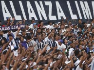 Foto: Barra: Comando SVR • Club: Alianza Lima • País: Peru