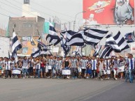 Foto: "Primera línea" Barra: Comando SVR • Club: Alianza Lima • País: Peru