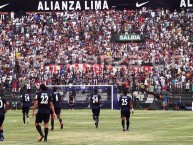 Foto: Barra: Comando SVR • Club: Alianza Lima