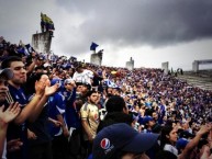 Foto: "Copando Ibague" Barra: Comandos Azules • Club: Millonarios • País: Colombia