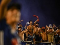 Foto: "local o visitante te vengo a ver" Barra: Comandos Azules • Club: Millonarios • País: Colombia