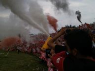 Foto: Barra: Disturbio Rojo Bogotá • Club: América de Cáli • País: Colombia