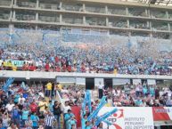 Foto: Barra: Extremo Celeste • Club: Sporting Cristal • País: Peru