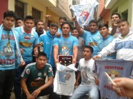 Foto: "el loko poSCitibeichom" Barra: Extremo Celeste • Club: Sporting Cristal