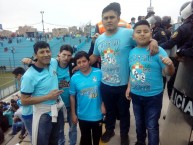 Foto: "Extremo Celeste El loko poSCitibeichom" Barra: Extremo Celeste • Club: Sporting Cristal