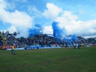 Foto: Barra: Fuerza Azul • Club: Cartaginés