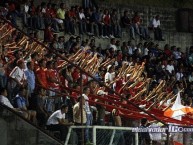 Foto: Barra: Furia Escarlata • Club: UES • País: El Salvador