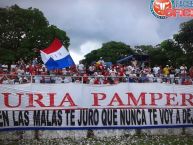 Foto: Barra: Furia Pampera • Club: Luis Ángel Firpo