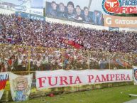 Foto: Barra: Furia Pampera • Club: Luis Ángel Firpo