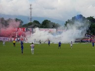 Foto: Barra: Furia Pampera • Club: Luis Ángel Firpo