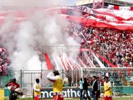 Foto: Barra: Furia Roja • Club: Técnico Universitario • País: Ecuador