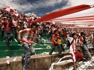 Foto: "Avalancha" Barra: Furia Roja • Club: Técnico Universitario • País: Ecuador