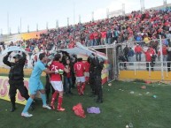 Foto: Barra: Fvria Roja • Club: Cienciano