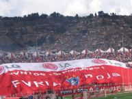 Foto: Barra: Fvria Roja • Club: Cienciano • País: Peru