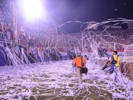 Foto: Barra: Garra Alba • Club: Club Nacional Paraguay