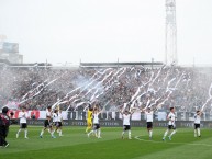 Foto: Barra: Garra Blanca • Club: Colo-Colo