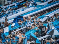 Foto: "Camiseta barra brava presente" Barra: Geral do Grêmio • Club: Grêmio • País: Brasil