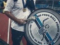 Foto: "Renato Portaluppi con el bombo de la geral" Barra: Geral do Grêmio • Club: Grêmio • País: Brasil