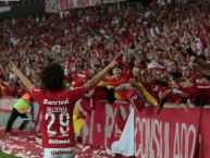 Foto: Barra: Guarda Popular • Club: Internacional