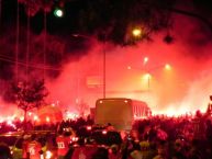 Foto: Barra: Guarda Popular • Club: Internacional