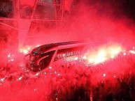 Foto: Barra: Guarda Popular • Club: Internacional