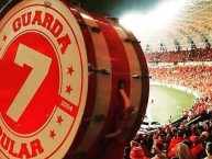 Foto: Barra: Guarda Popular • Club: Internacional