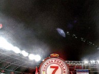 Foto: Barra: Guarda Popular • Club: Internacional