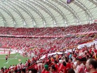 Foto: Barra: Guarda Popular • Club: Internacional