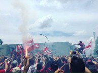 Foto: "Recibiendo el idolo Dalesandro 20/12/2016" Barra: Guarda Popular • Club: Internacional • País: Brasil