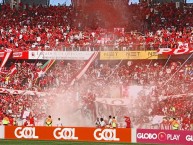 Foto: Barra: Guarda Popular • Club: Internacional